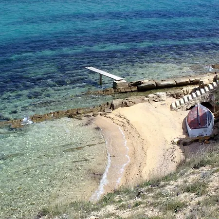 With A Parking Space Pag - 21564 3* Pag Town